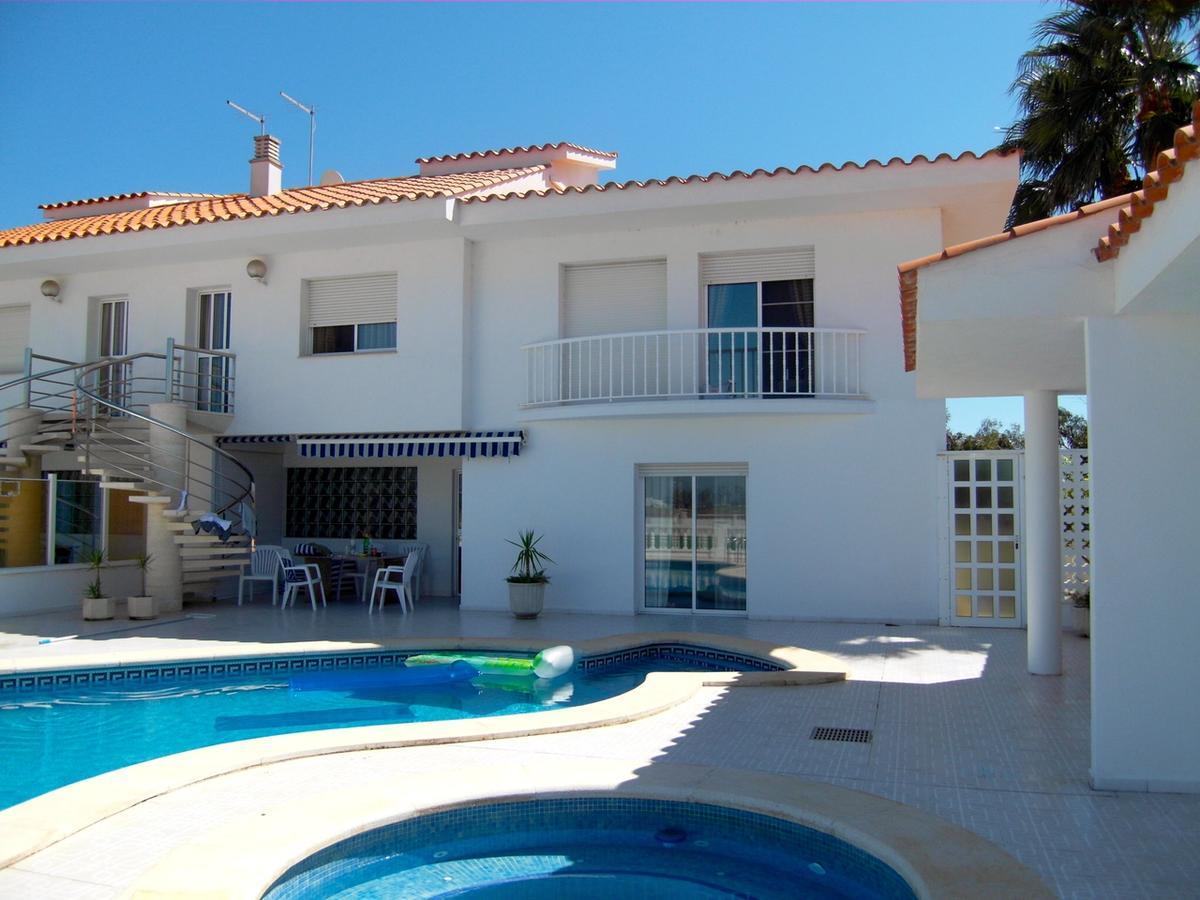 Apartment Los Eucaliptus L'Eucaliptus ภายนอก รูปภาพ